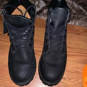 Black Timberland kids